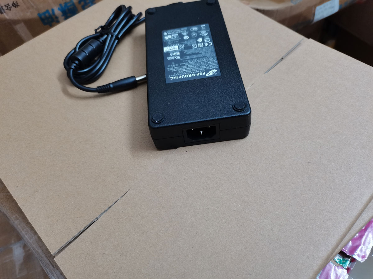NEW Genuine Slim FSP 19.5V 11. - Pc Gaming Msi 评论和价格
