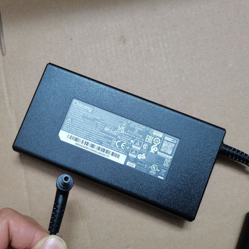 NEW OEM Slim Chicony 20.0V 9.0 - Pc Gaming Msi 评论和价格